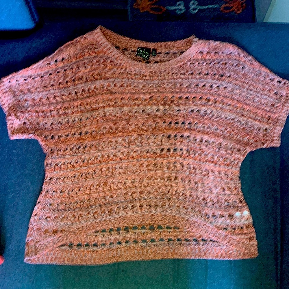 Juniors Hi/Low Cropped Peek A Boo Sweater